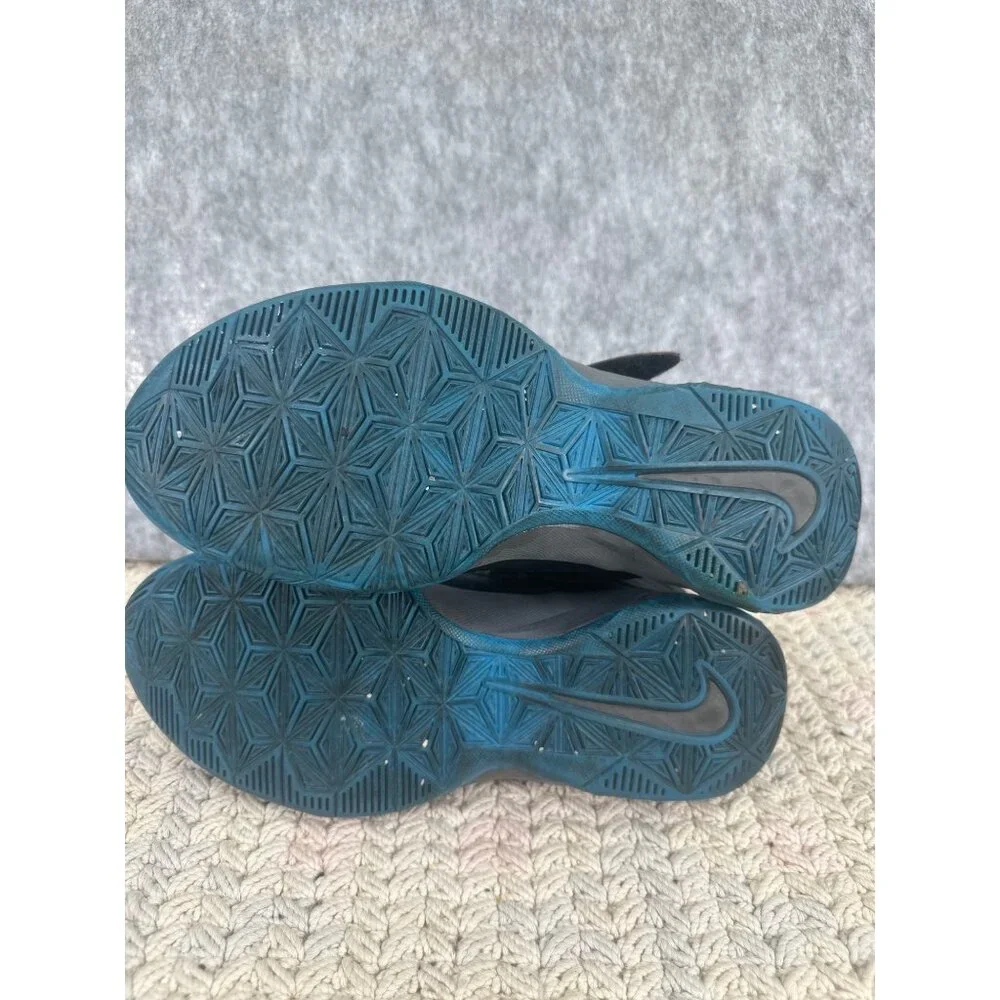 Nike size 5y